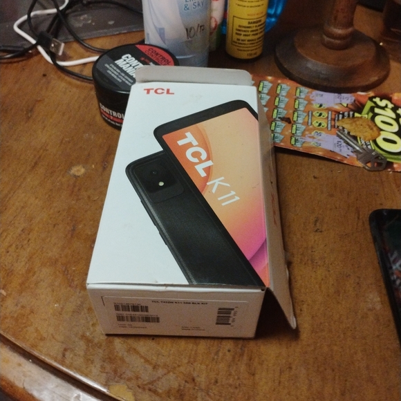 TCL K 11 cellphone - Picture 2 of 2